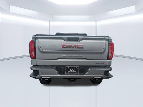 Used 2024 GMC Sierra 1500 AT4 w/ AT4 Premium Package AWD/4WD image 5