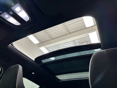 Used 2023 Volvo XC40 Recharge Plus w/ Protection Package Premier image 40