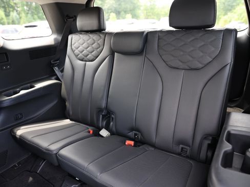 Certified 2021 Hyundai Palisade Limited AWD/4WD image 23