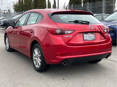 Used 2017 MAZDA MAZDA3 Sport image 6