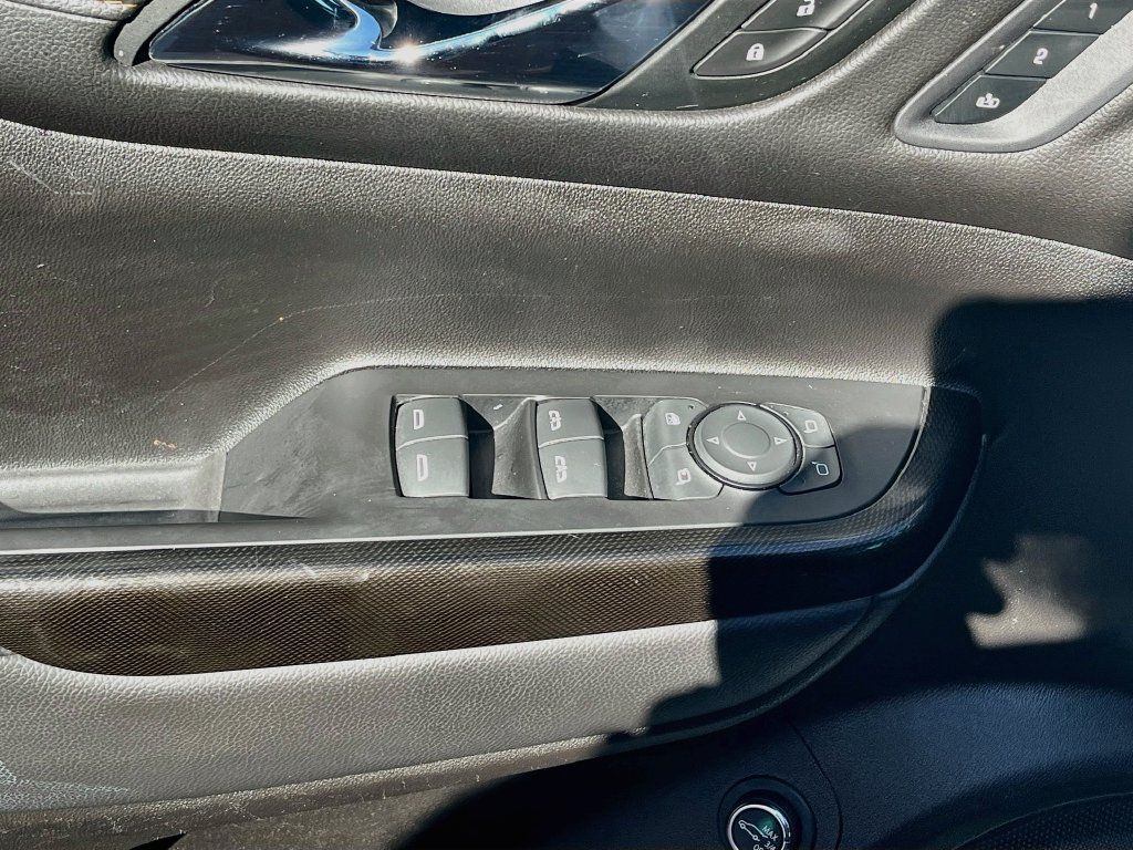 Used 2023 GMC Acadia AT4 w/ Technology Package AWD/4WD image 18