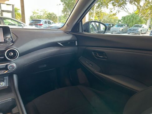 Used 2025 Nissan Sentra S image 29