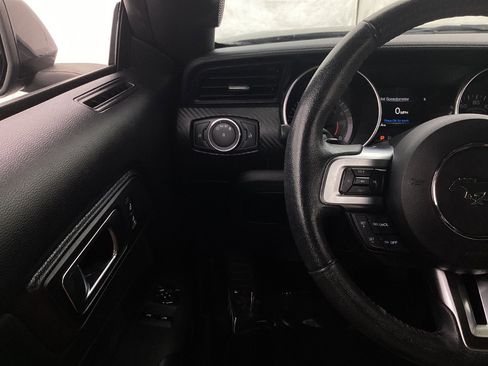 Used 2019 Ford Mustang Coupe image 27