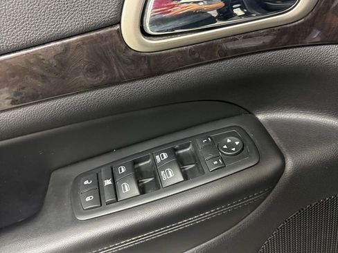 Used 2012 Jeep Grand Cherokee Laredo AWD/4WD image 18