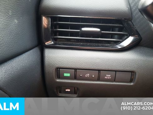 Used 2024 Nissan Sentra SV image 16