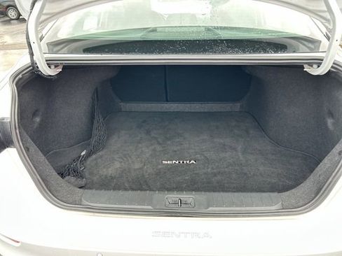 Used 2024 Nissan Sentra SV FWD image 6