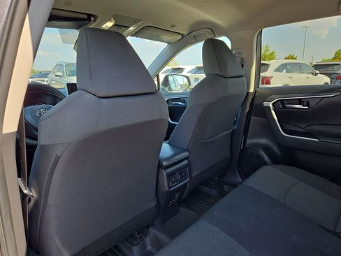 Used 2024 Toyota RAV4 XLE FWD image 16