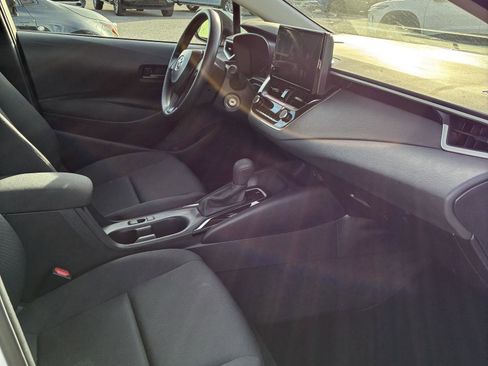 Used 2025 Toyota Corolla LE image 11