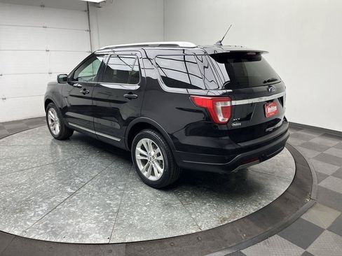 Used 2019 Ford Explorer XLT w/ Equipment Group 202A AWD/4WD image 2