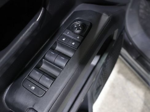 Used 2024 Toyota Tacoma SR5 AWD/4WD image 14
