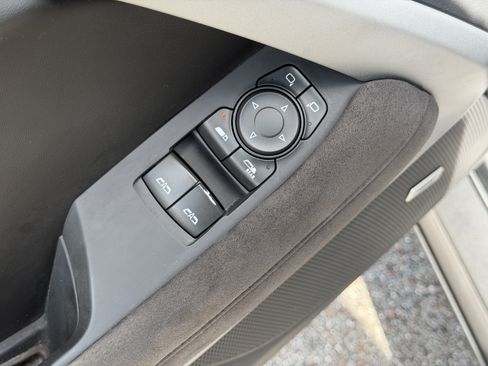 Used 2023 Chevrolet Camaro LT RWD image 18