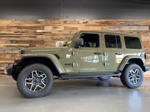New 2026 Jeep Wrangler Unlimited Sahara image 33