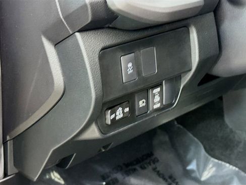 Used 2022 Toyota Tacoma TRD Sport image 10