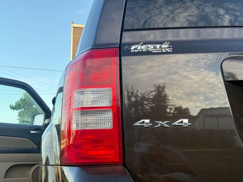 Used 2014 Jeep Patriot Sport w/ Power Value Group AWD/4WD image 30