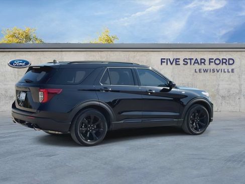 Used 2024 Ford Explorer ST-Line w/ Class IV Trailer Tow Package RWD image 8