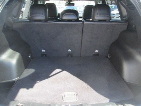 Used 2025 Jeep Compass Trailhawk AWD/4WD image 12
