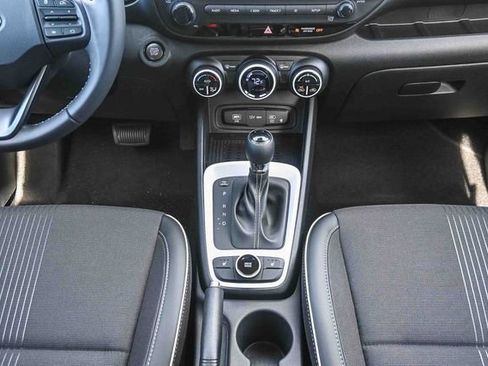 New 2026 Hyundai Venue SEL image 19