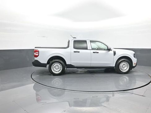 New 2026 Ford Maverick XL image 8