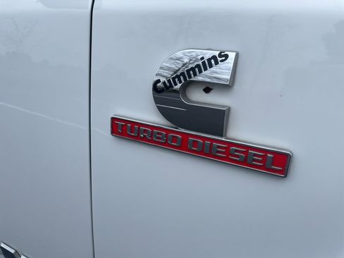 Used 2019 RAM 3500 Laramie image 11