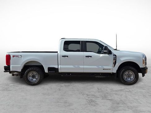 Used 2025 Ford F250 XL w/ XL Off-Road Package AWD/4WD image 12