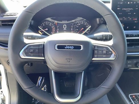 New 2026 Jeep Compass Limited image 11