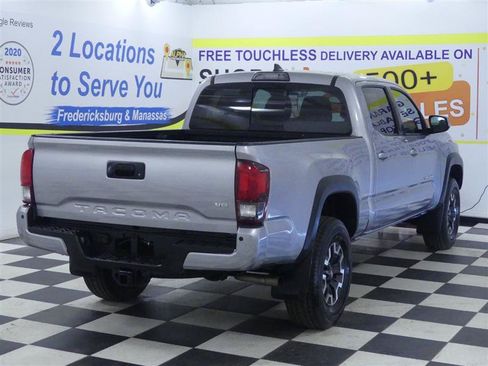 Used 2019 Toyota Tacoma TRD Off-Road w/ Technology Package AWD/4WD image 6