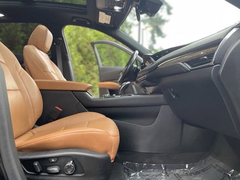 Used 2020 Cadillac XT4 Premium Luxury image 20