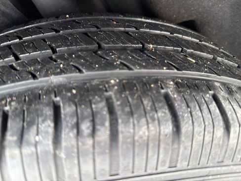 Used 2021 Volkswagen Tiguan S image 26