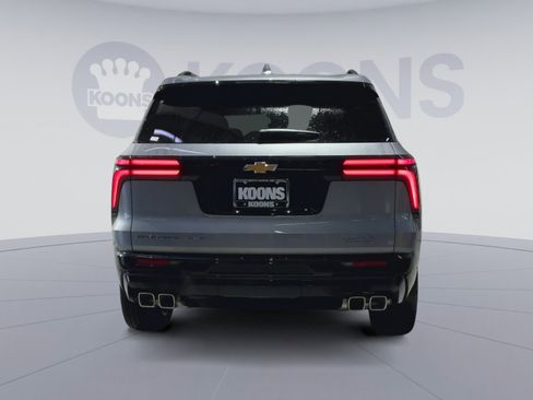 New 2026 Chevrolet Traverse High Country w/ LPO, Floor Liner Package image 10