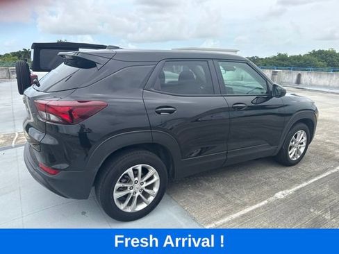 Used 2024 Chevrolet TrailBlazer LS w/ LS Convenience Package FWD image 16