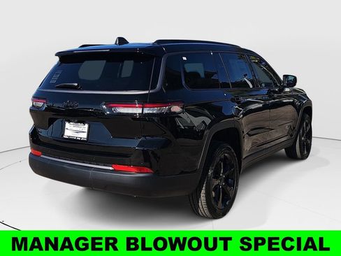 New 2026 Jeep Grand Cherokee L Limited w/ Limited Altitude Package AWD/4WD image 3