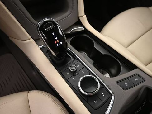 Used 2021 Cadillac XT5 Premium Luxury AWD/4WD image 24