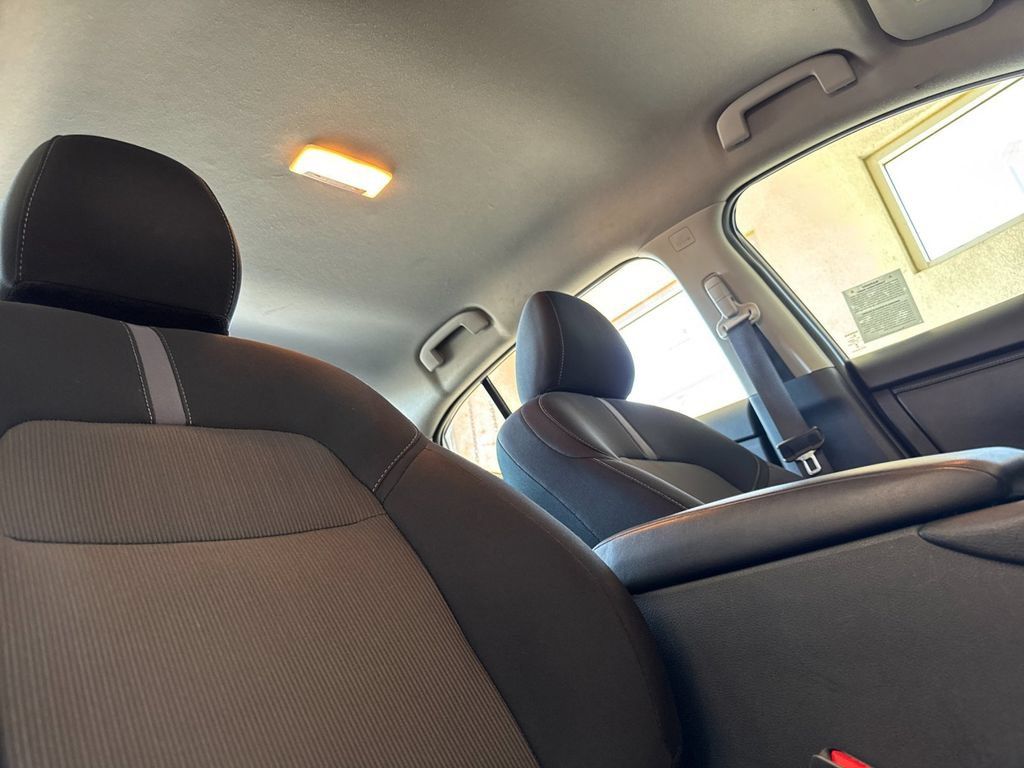 Used 2024 Nissan Sentra SV FWD image 15