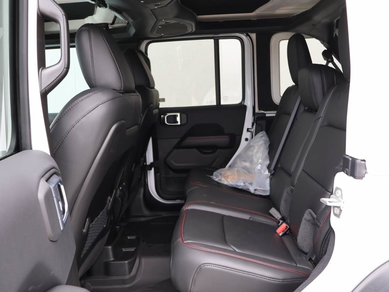 New 2026 Jeep Wrangler Unlimited Rubicon 392 w/ Quick Order Package 27X Moab AWD/4WD image 10