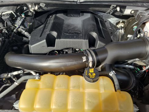 Certified 2018 Ford F150 Lariat w/ Equipment Group 502A Luxury image 22