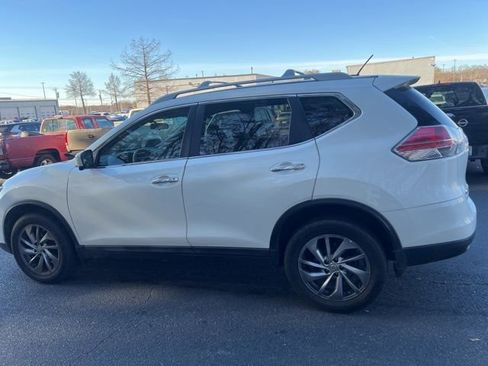 Used 2015 Nissan Rogue SL w/ SL Premium Package image 8