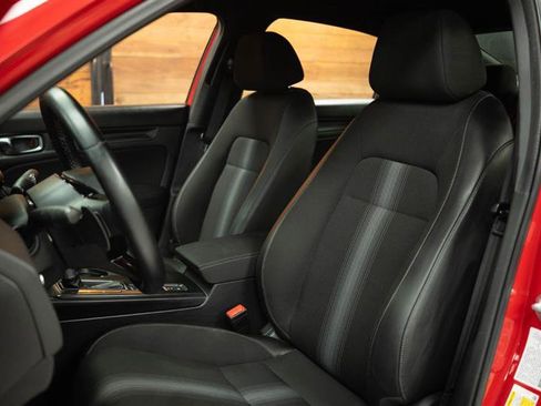 Used 2025 Honda Civic Sport image 10