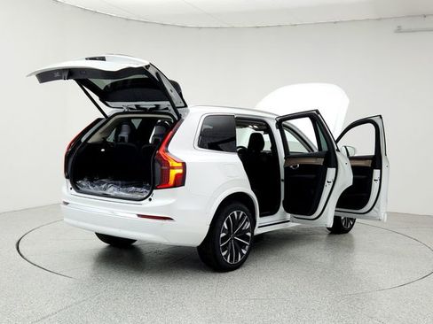 New 2025 Volvo XC90 B6 Plus w/ Protection Package Premier image 11