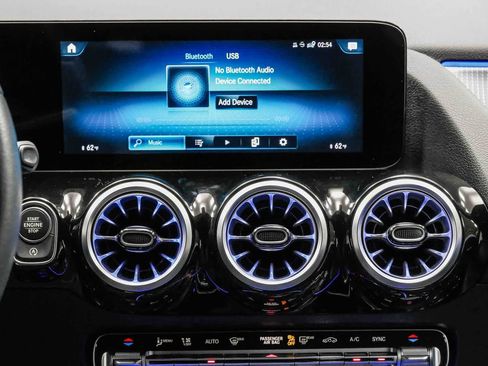 Certified 2022 Mercedes-Benz GLA 250 image 17
