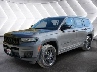 New 2025 Jeep Grand Cherokee L Altitude AWD/4WD video 2