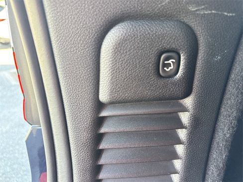 Used 2014 Dodge Durango Limited w/ Premium Group image 32