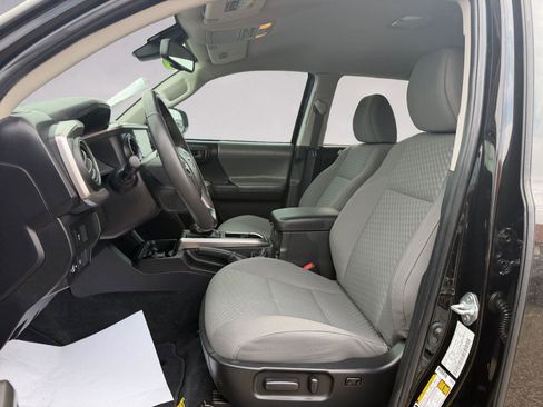 Used 2023 Toyota Tacoma SR5 image 9