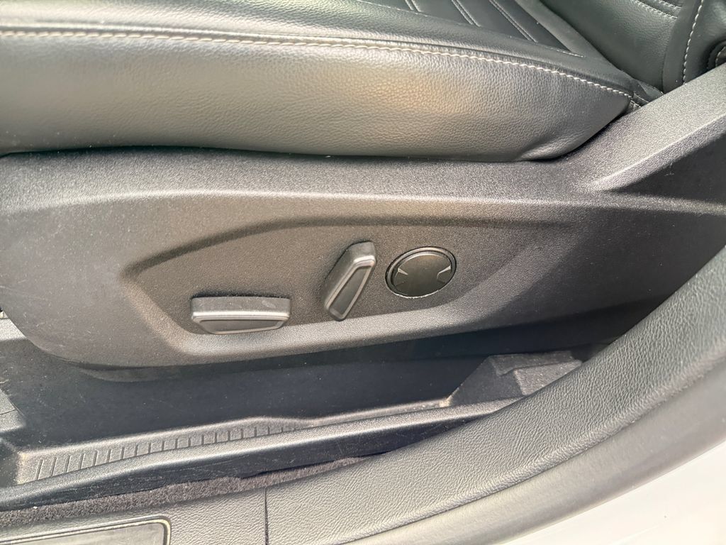 Used 2024 Ford Edge SEL AWD/4WD image 38