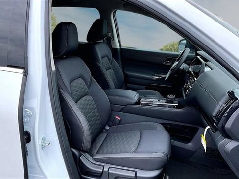 New 2026 Nissan Pathfinder SV w/ Cargo Package FWD image 10