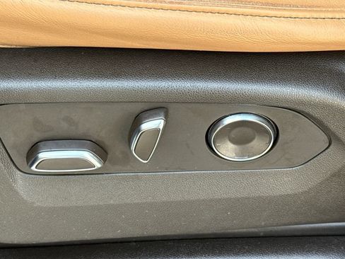 Used 2023 Cadillac Escalade Premium Luxury w/ Performance Package image 24