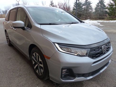 Used 2025 Honda Odyssey EX-L image 11