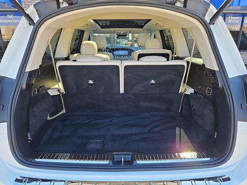 Used 2024 Mercedes-Benz GLS 450 4MATIC image 35