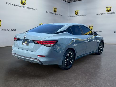 Used 2025 Nissan Sentra SV FWD image 5