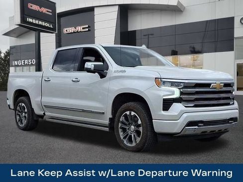 Used 2025 Chevrolet Silverado 1500 High Country w/ Technology Package AWD/4WD image 40