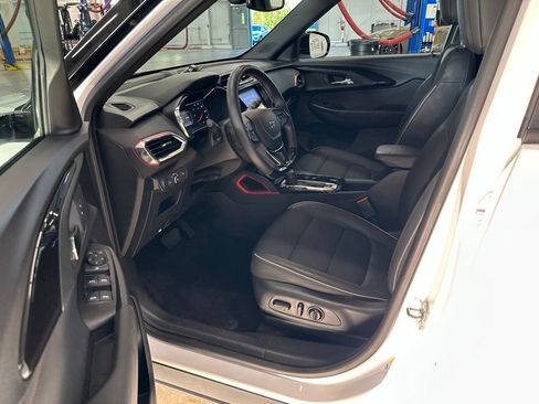 Used 2021 Chevrolet TrailBlazer RS w/ Convenience Package AWD/4WD image 22